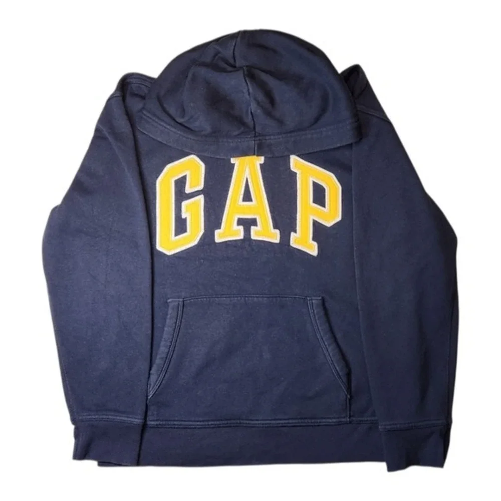 GAP Kids hoodie sweatshirt in navy blue with classic GAP logo in yellow.‎